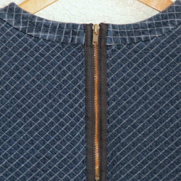 J. CREW Quilted Navy Crop Sweatshirt - Picture 8 of 8